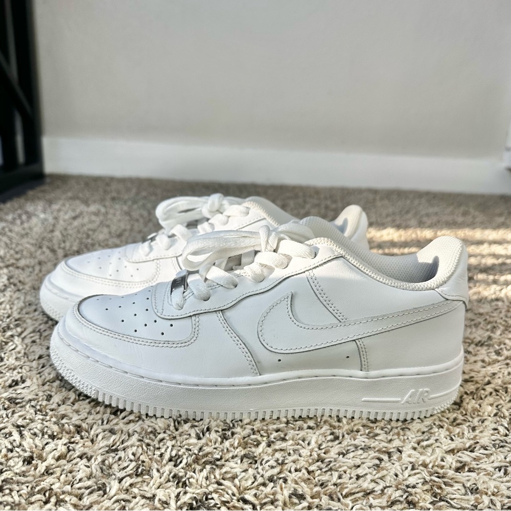 Nike Air Force 1 LE White/White FV5951 111 Youth Size 7Y/8.5W Shoes Sneakers